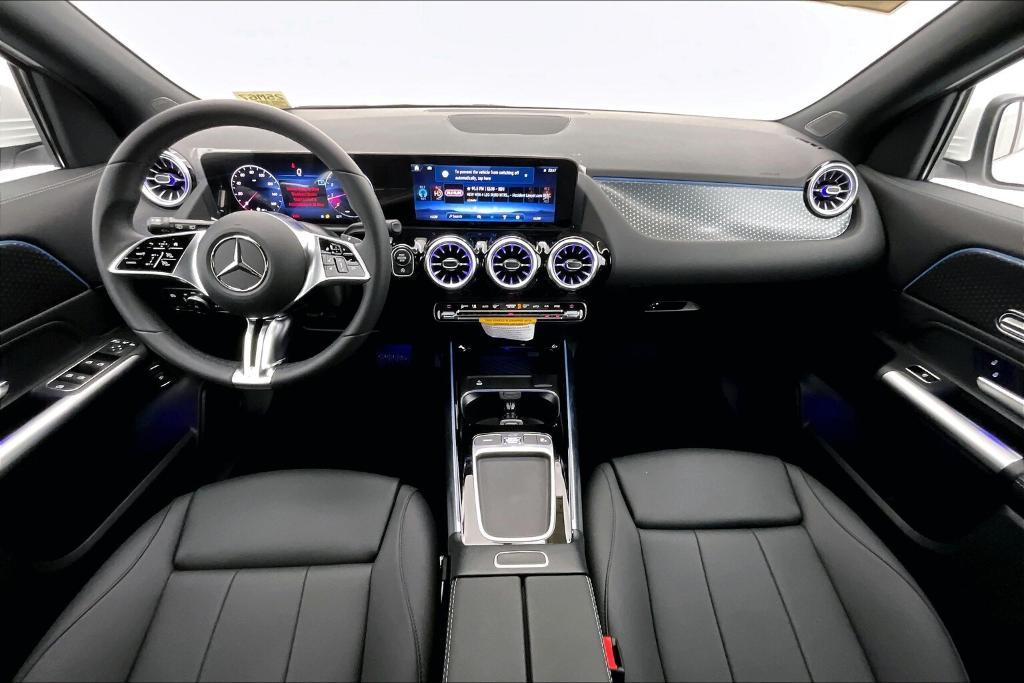 new 2025 Mercedes-Benz GLA 250 car, priced at $45,685