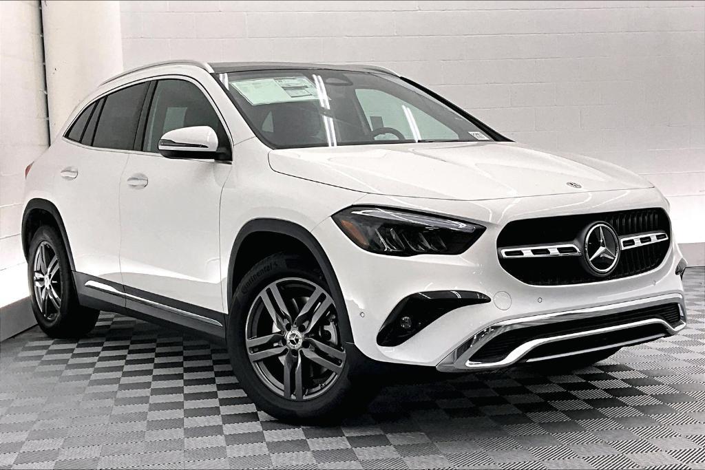 new 2025 Mercedes-Benz GLA 250 car, priced at $45,685