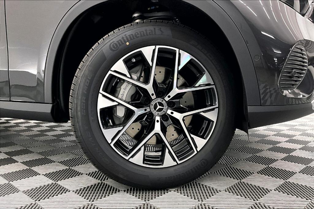 new 2025 Mercedes-Benz GLC 350e car, priced at $64,055