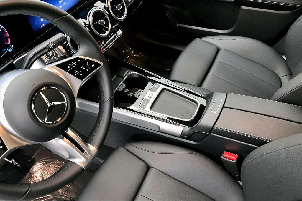 used 2025 Mercedes-Benz GLB 250 car, priced at $36,698