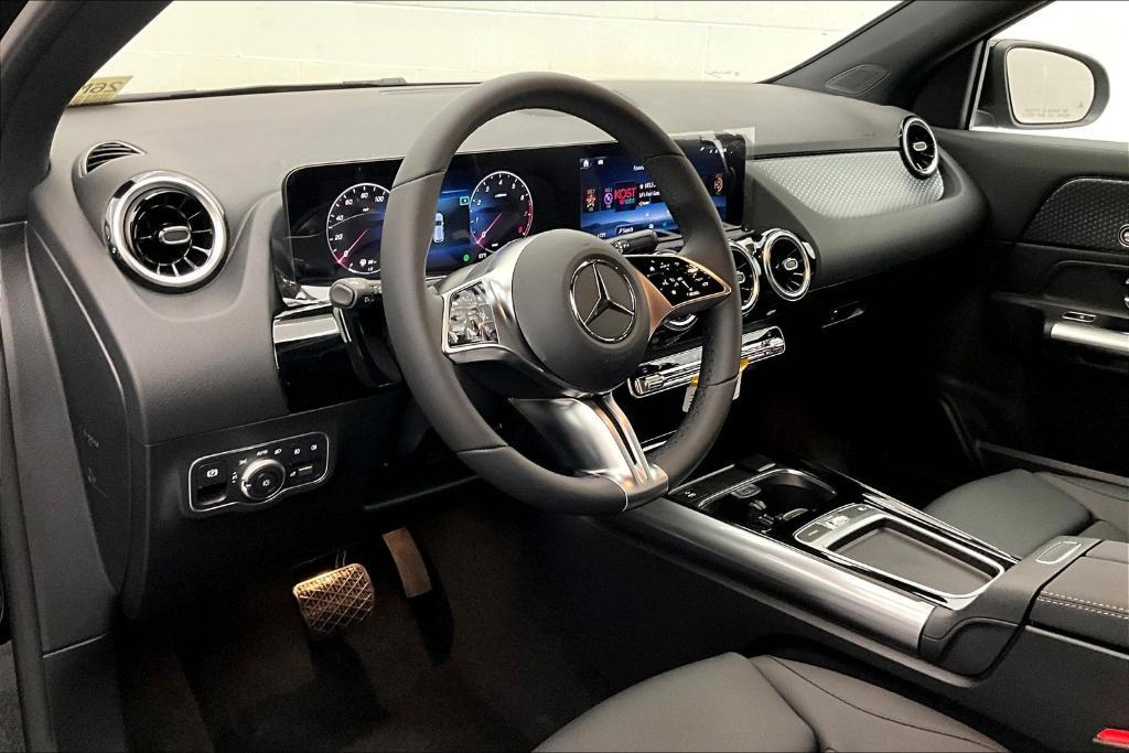 new 2026 Mercedes-Benz GLA 250 car, priced at $42,985