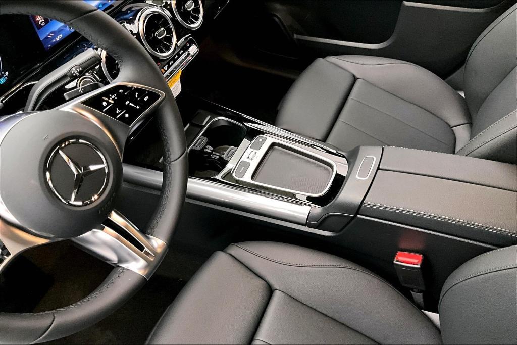 new 2026 Mercedes-Benz GLA 250 car, priced at $42,985