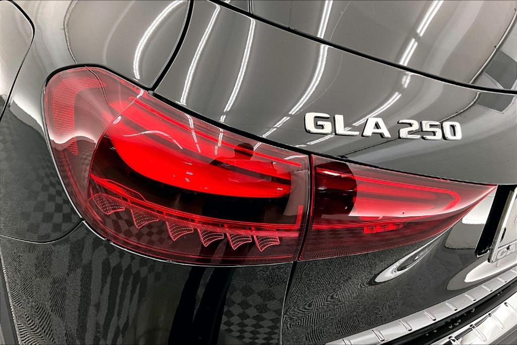 new 2026 Mercedes-Benz GLA 250 car, priced at $42,985