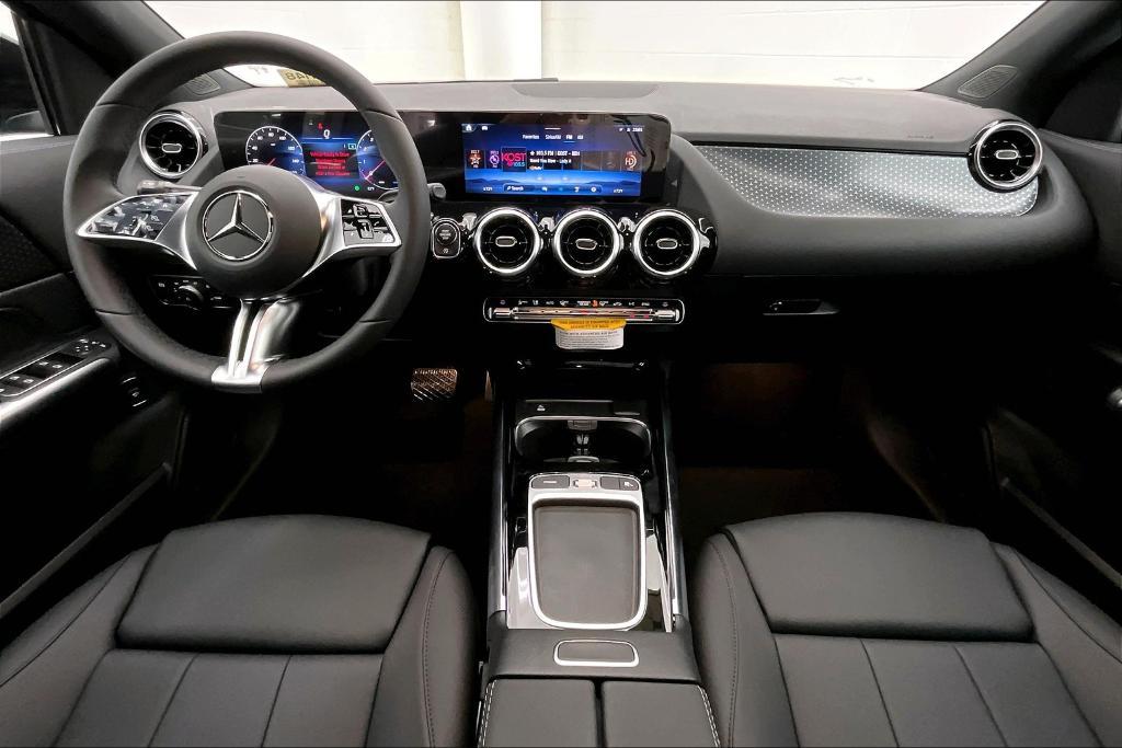 new 2026 Mercedes-Benz GLA 250 car, priced at $42,985