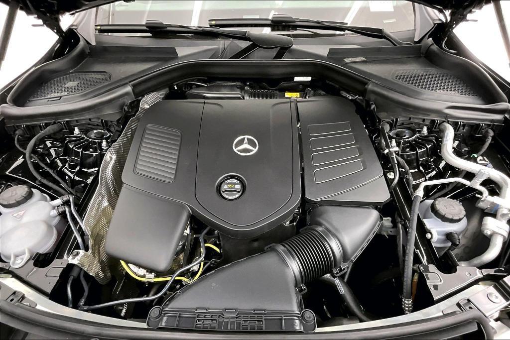 new 2025 Mercedes-Benz GLC 300 car, priced at $50,435