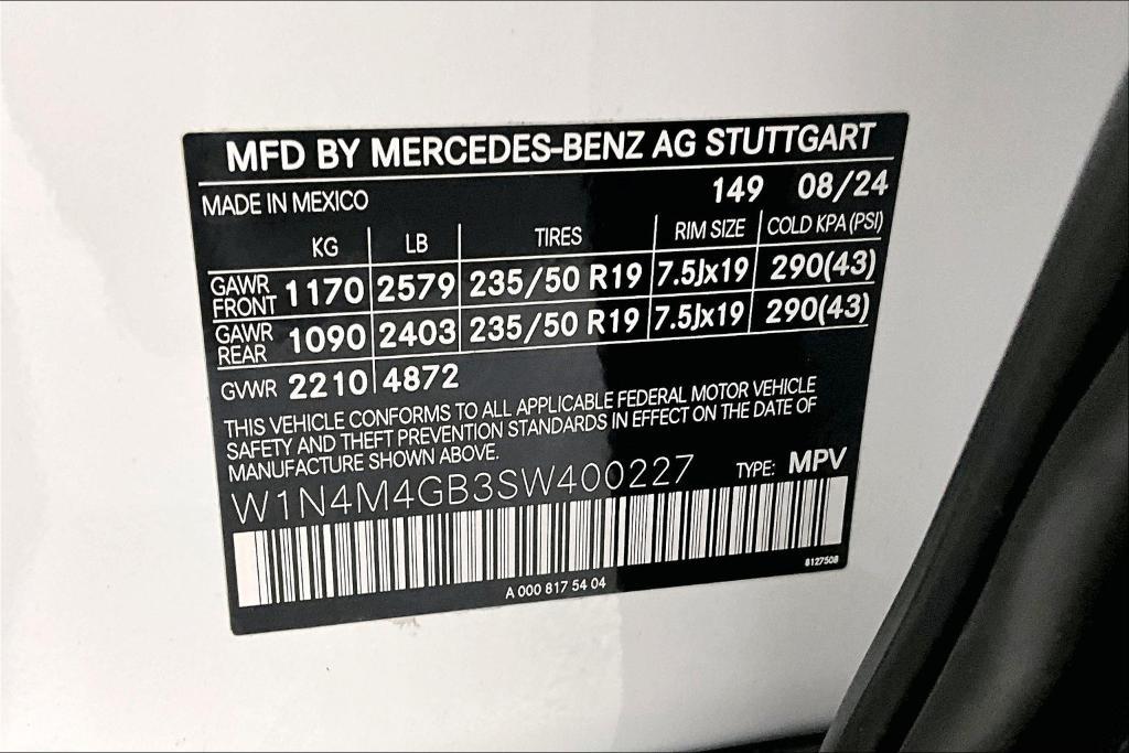 used 2025 Mercedes-Benz GLB 250 car, priced at $40,998