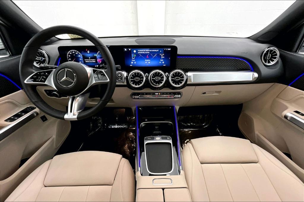 used 2025 Mercedes-Benz GLB 250 car, priced at $40,998