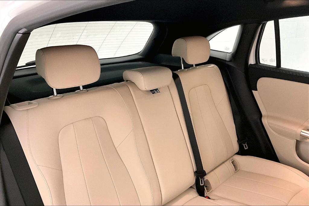 new 2025 Mercedes-Benz GLA 250 car, priced at $45,845