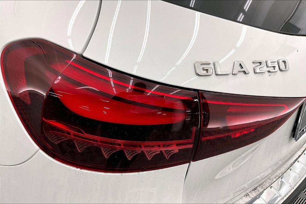 new 2025 Mercedes-Benz GLA 250 car, priced at $45,845