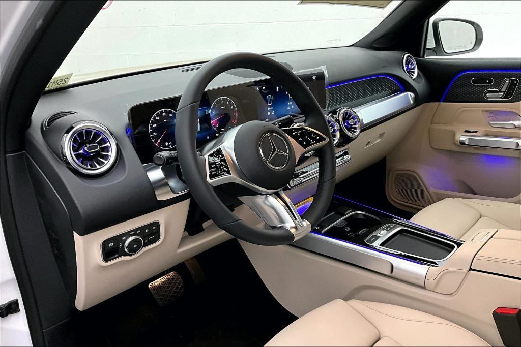 new 2025 Mercedes-Benz GLB 250 car, priced at $47,145