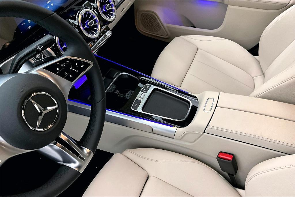 new 2025 Mercedes-Benz GLB 250 car, priced at $47,145