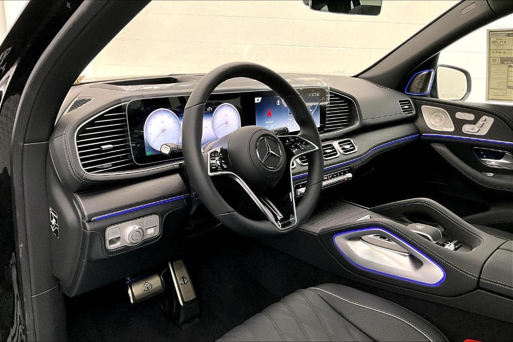 new 2025 Mercedes-Benz Maybach GLS 600 car, priced at $207,300