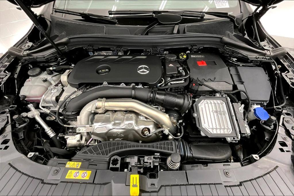 new 2025 Mercedes-Benz GLA 250 car, priced at $42,250