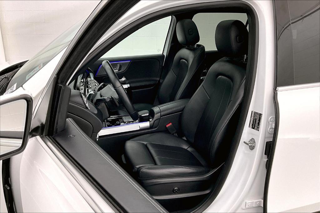 used 2021 Mercedes-Benz GLB 250 car, priced at $27,981