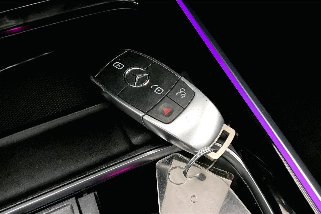 used 2021 Mercedes-Benz GLB 250 car, priced at $27,981