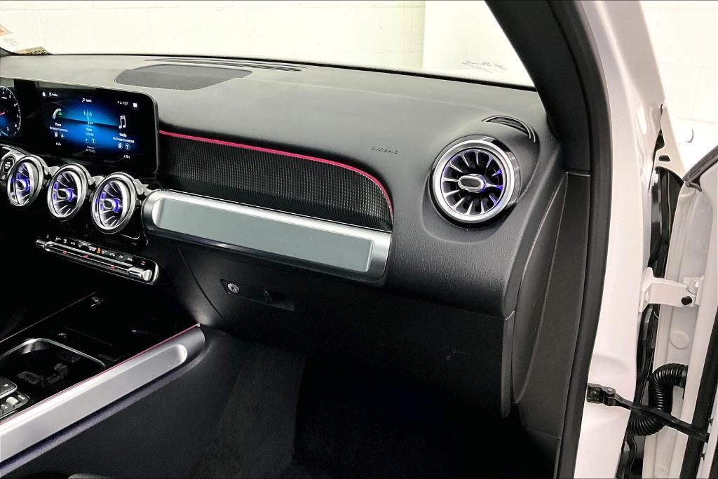 used 2021 Mercedes-Benz GLB 250 car, priced at $27,981