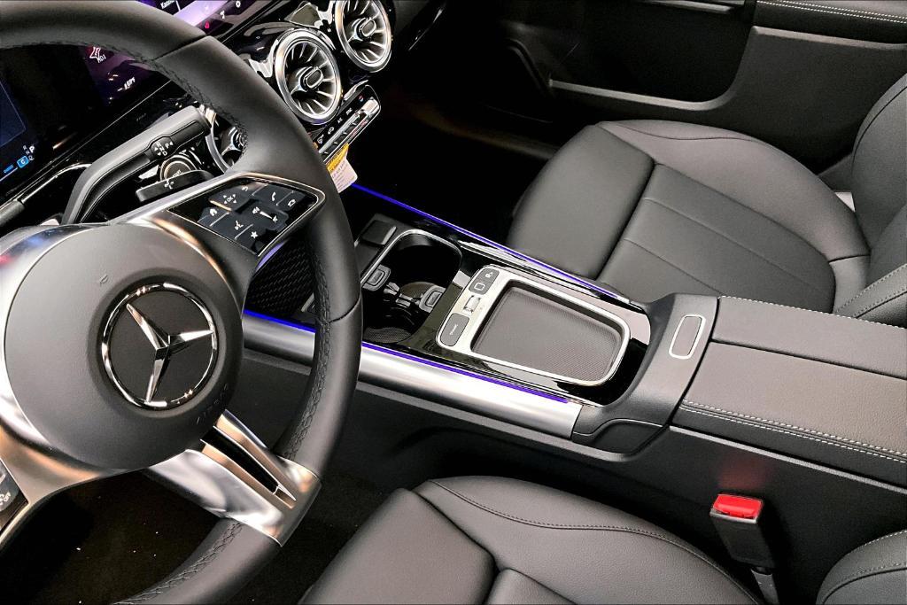 new 2025 Mercedes-Benz GLA 250 car, priced at $44,345