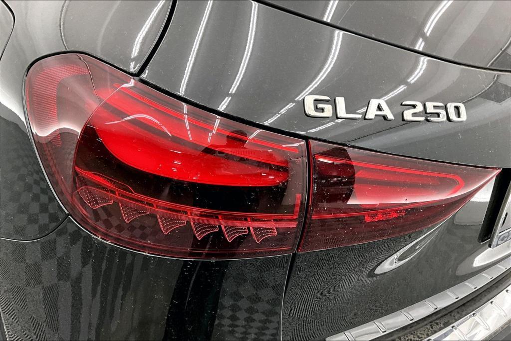 new 2025 Mercedes-Benz GLA 250 car, priced at $44,345