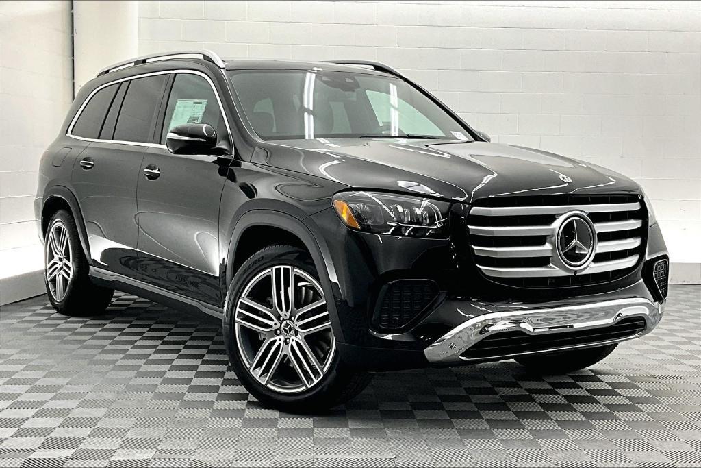 new 2025 Mercedes-Benz GLS 450 car, priced at $91,945