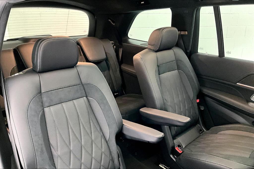 new 2025 Mercedes-Benz AMG GLS 63 car, priced at $160,630