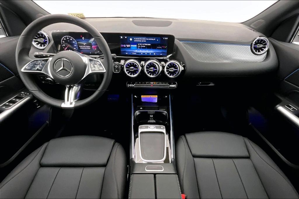 new 2025 Mercedes-Benz GLA 250 car, priced at $45,685