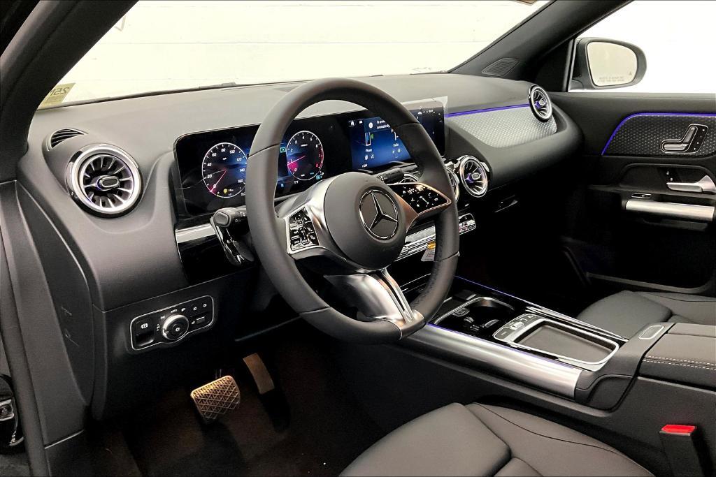 new 2025 Mercedes-Benz GLA 250 car, priced at $44,345