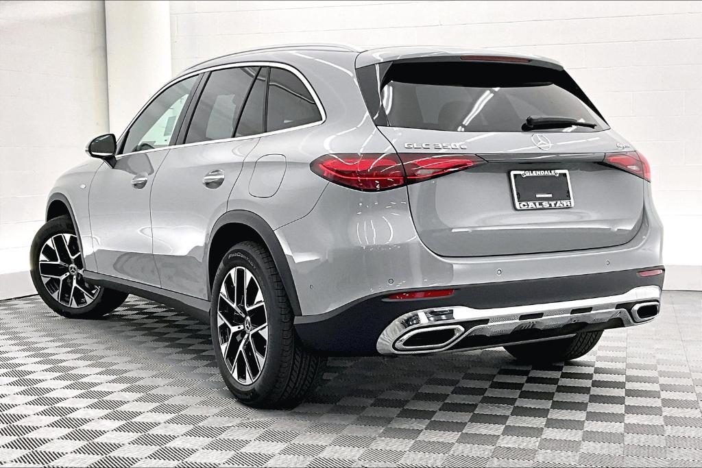 new 2025 Mercedes-Benz GLC 350e car, priced at $63,655