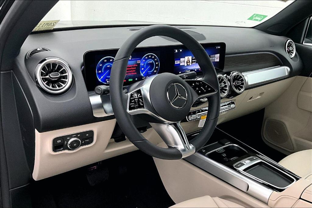 new 2024 Mercedes-Benz EQB 300 car, priced at $59,075