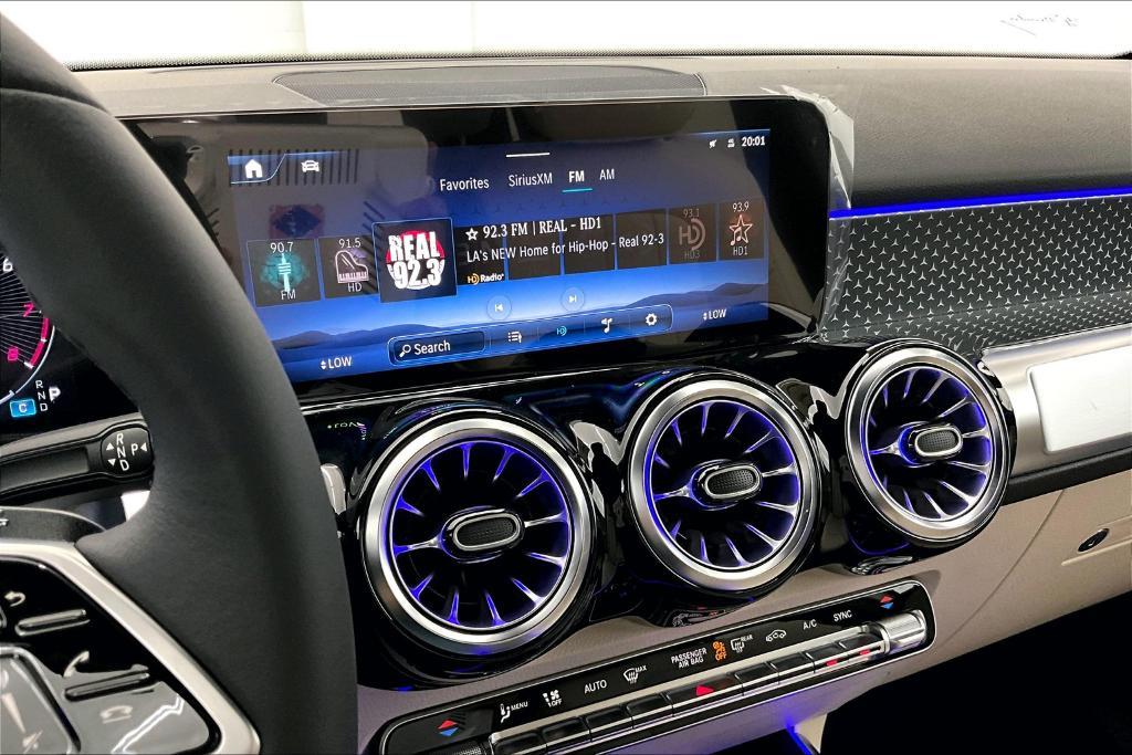 new 2025 Mercedes-Benz GLB 250 car, priced at $47,420