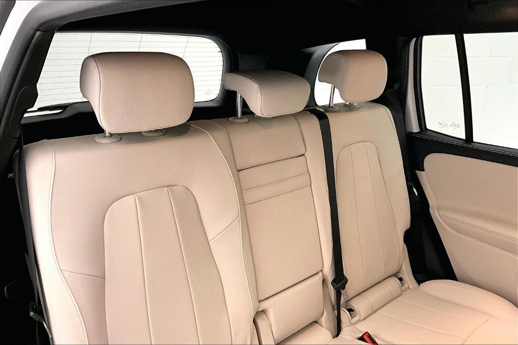 new 2025 Mercedes-Benz GLB 250 car, priced at $47,420