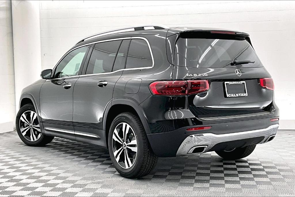 new 2025 Mercedes-Benz GLB 250 car, priced at $47,145