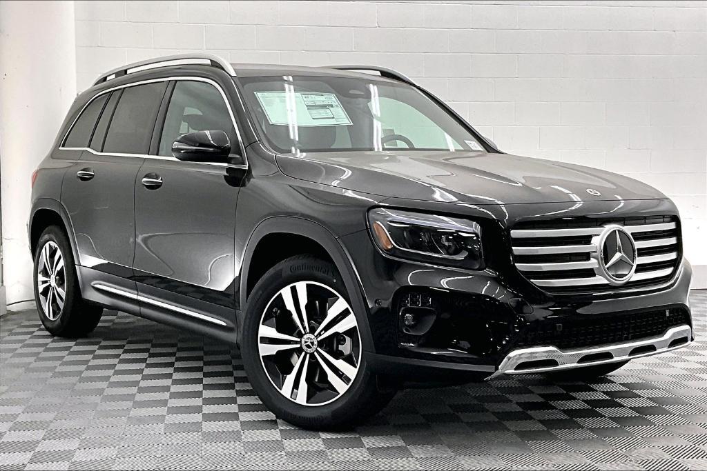 new 2025 Mercedes-Benz GLB 250 car, priced at $47,145