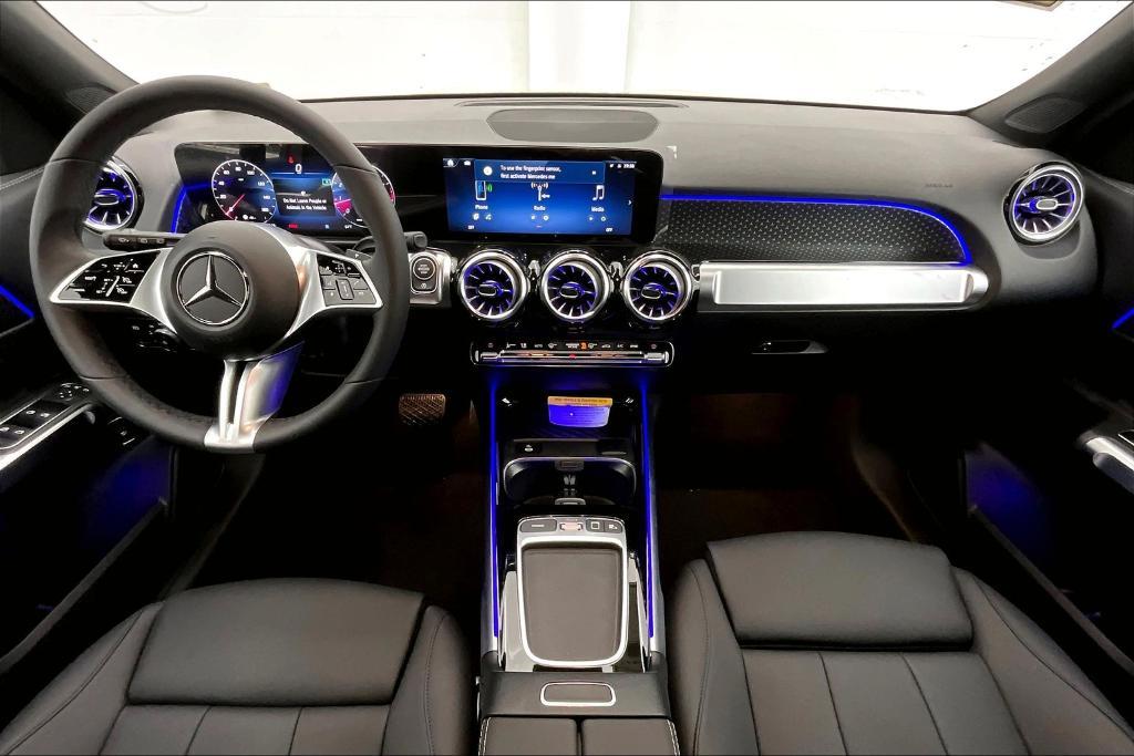 new 2025 Mercedes-Benz GLB 250 car, priced at $47,145