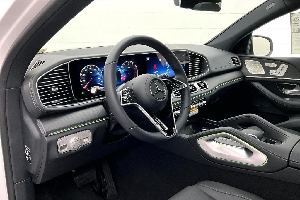 new 2025 Mercedes-Benz GLE 450 car, priced at $80,960