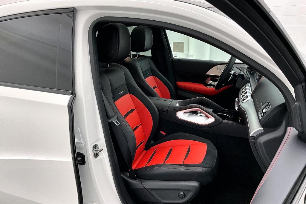 new 2025 Mercedes-Benz AMG GLE 53 car, priced at $94,445