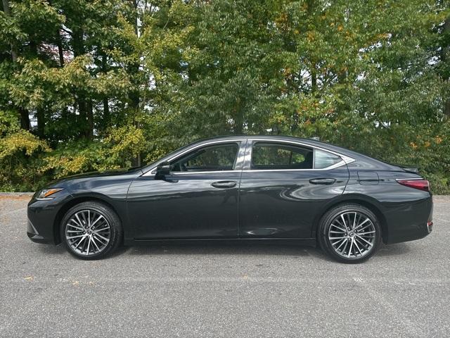 used 2024 Lexus ES 300h car, priced at $43,998