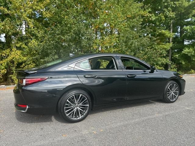 used 2024 Lexus ES 300h car, priced at $43,998