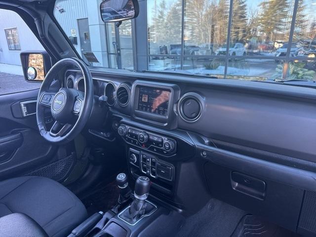 used 2022 Jeep Gladiator car, priced at $33,651