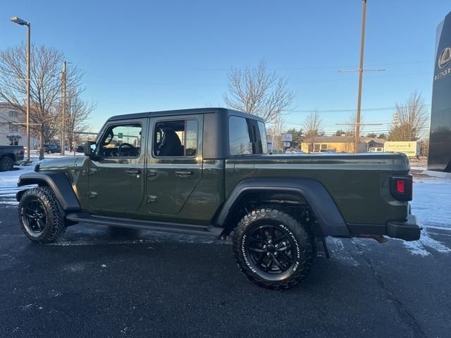 used 2022 Jeep Gladiator car, priced at $33,651