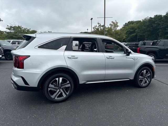 used 2023 Kia Sorento Hybrid car, priced at $32,161