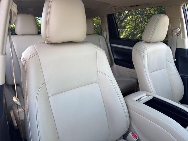 used 2019 Toyota Highlander car, priced at $24,494