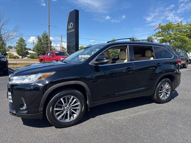 used 2019 Toyota Highlander car, priced at $24,494