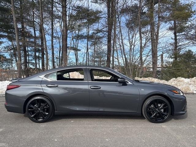 new 2025 Lexus ES 350 car, priced at $54,089