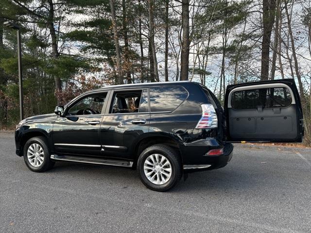 used 2018 Lexus GX 460 car, priced at $28,855