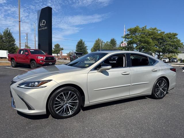 used 2022 Lexus ES 350 car, priced at $31,503