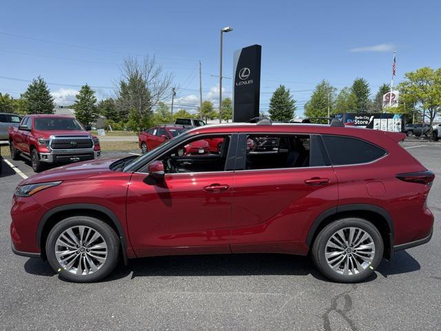 new 2025 Toyota Highlander car, priced at $54,878