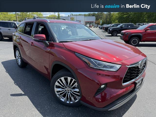 new 2025 Toyota Highlander car, priced at $54,878