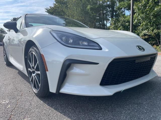 new 2025 Toyota GR86 car, priced at $32,484