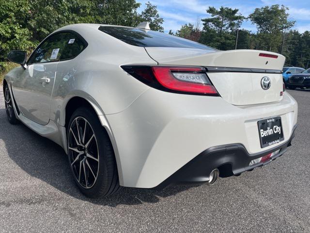 new 2025 Toyota GR86 car, priced at $32,484