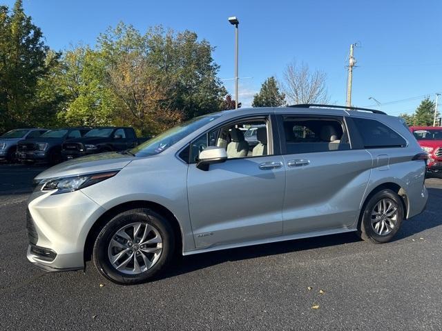 used 2021 Toyota Sienna car, priced at $37,488